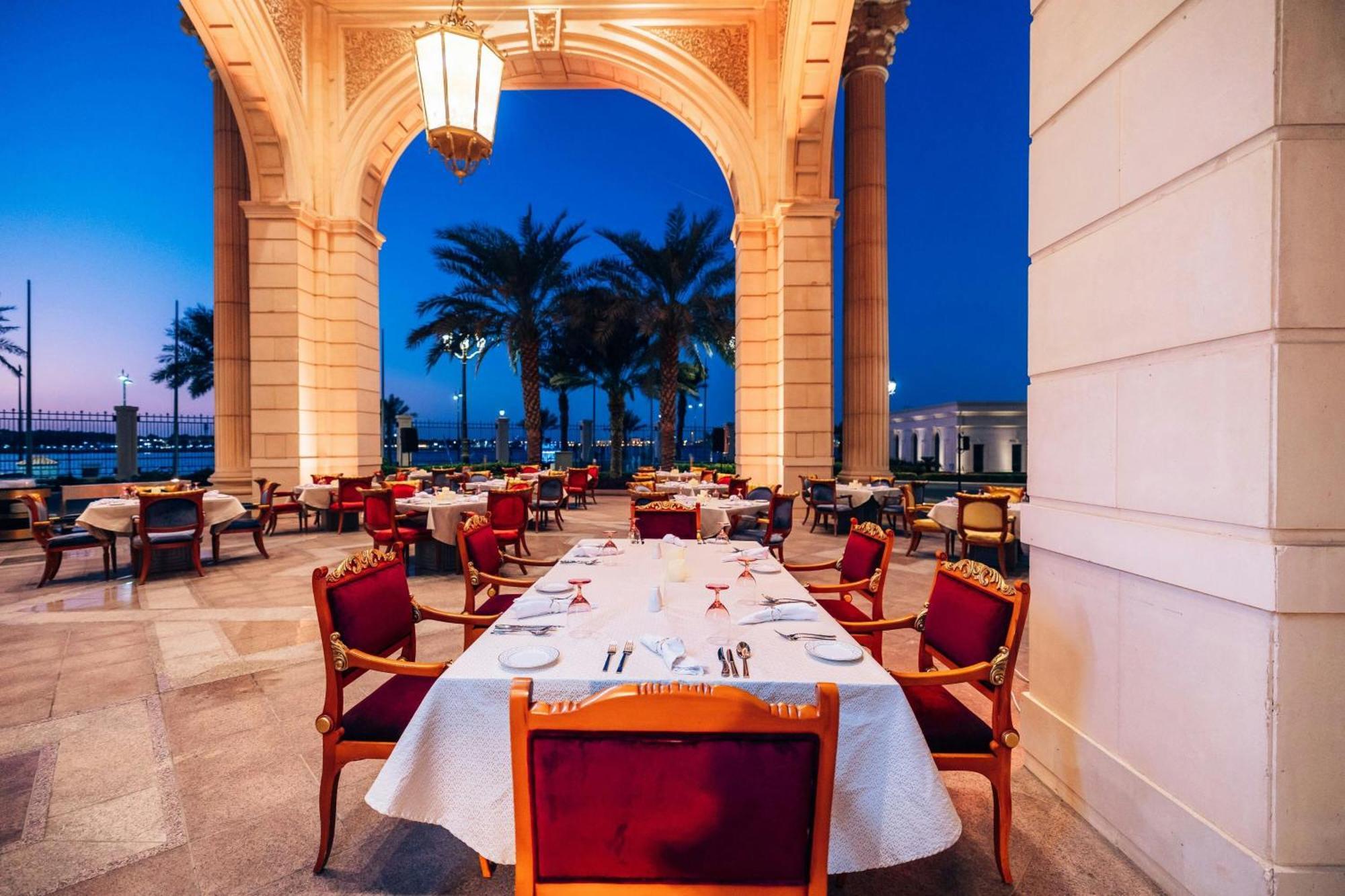 เดอะ ริตซ์-คาร์ลตัน เจดดาห์ Hotel ภายนอก รูปภาพ The Beach Restaurant